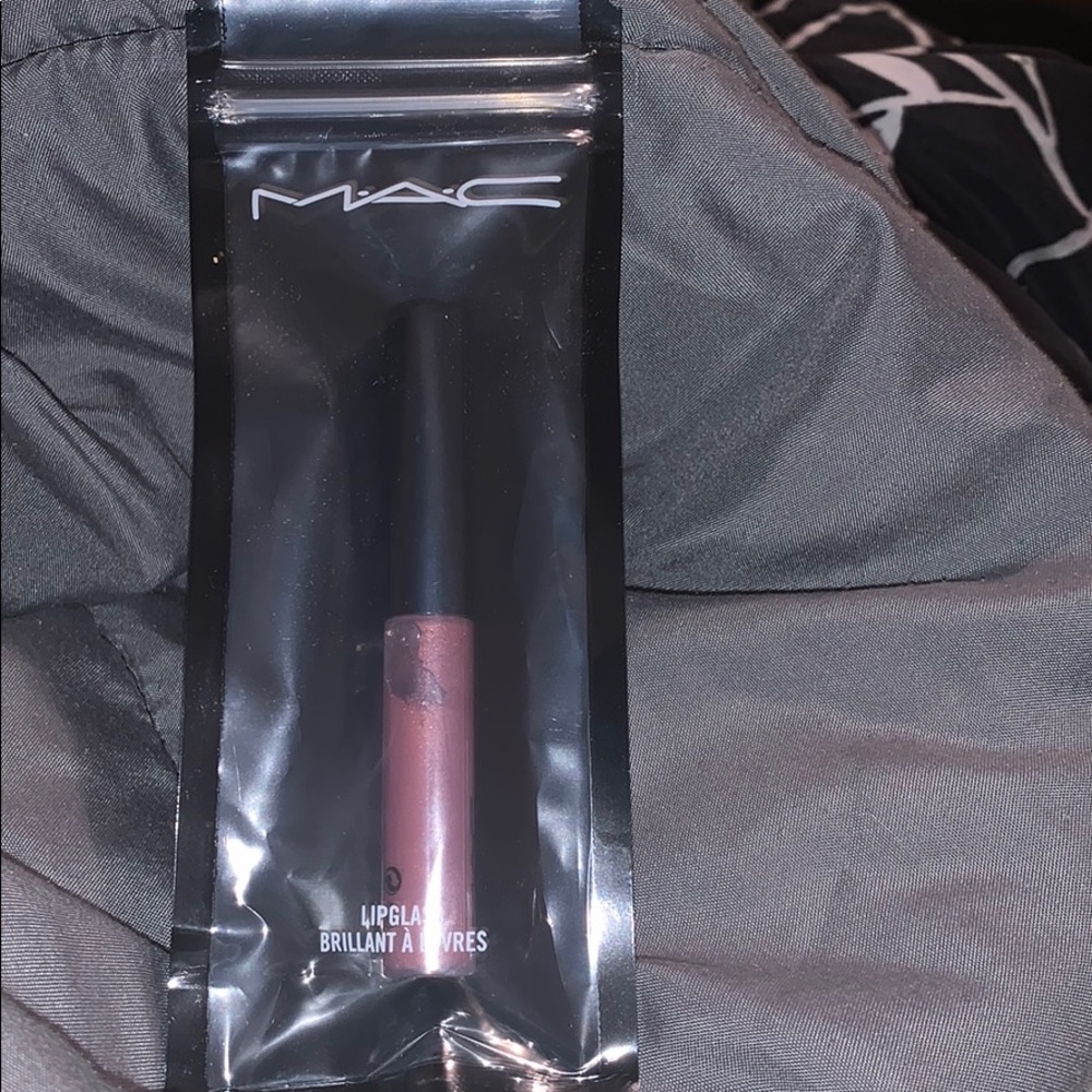 MAC lipglass